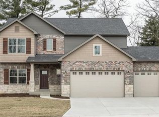 10081 Arbor Park Ln, Saint Louis, MO 63126