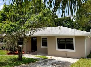 908 Santa Maria Rd, Lake Wales, FL 33853