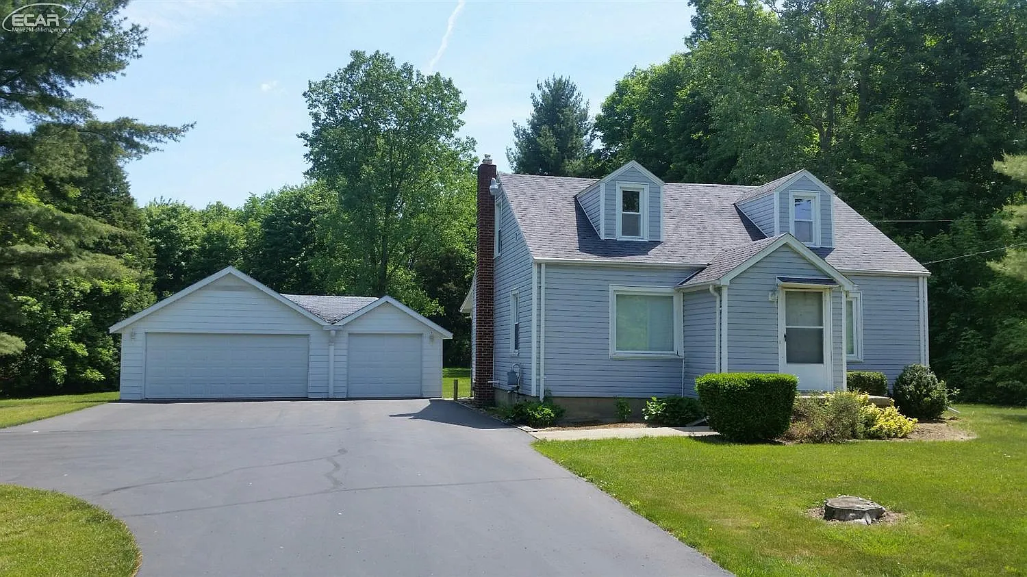12138 N Linden Rd photo 1