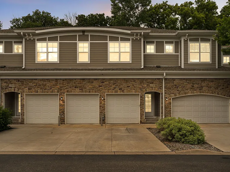 17790 Valley Cove Ct — Photo 26