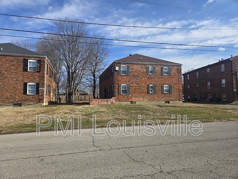 1st image of 4407 Landside Dr APT 4