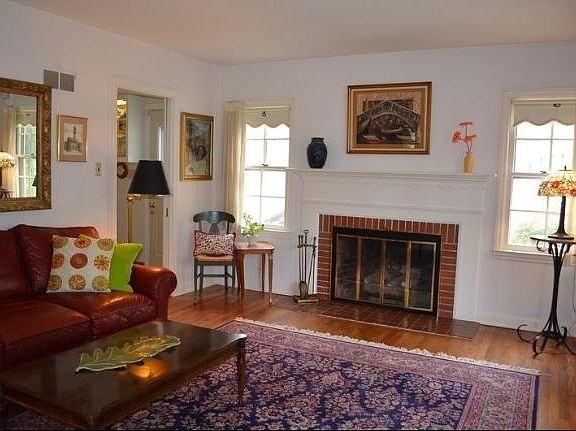 5th image of 867 E Glen Ave