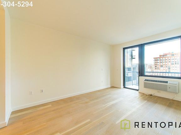4th image of 4115 23rd St APT 4G