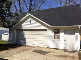 W9686 E Main St, Cambridge, WI 53523