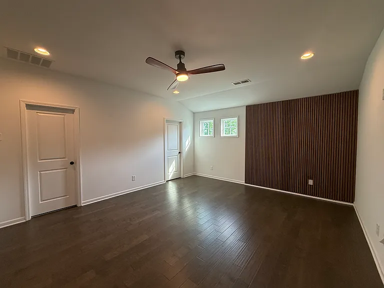 533 Wymond Ct — Photo 14