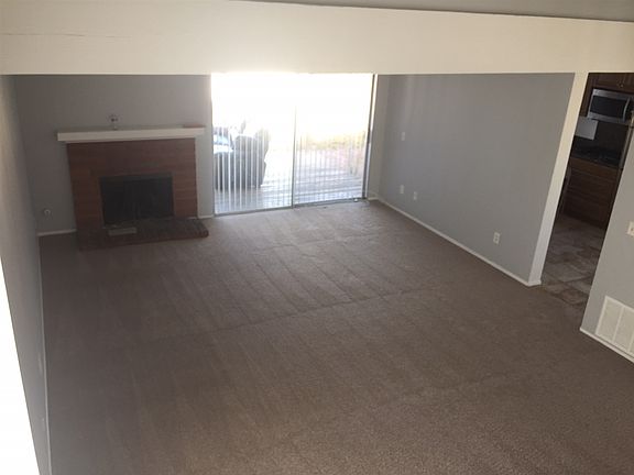 4th image of 2320 Hampstead Way