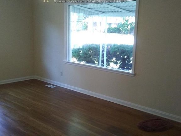 3rd image of 5405 Noyes Ave SE