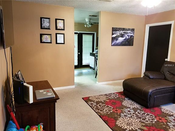 2nd image of 212 Wade Ave