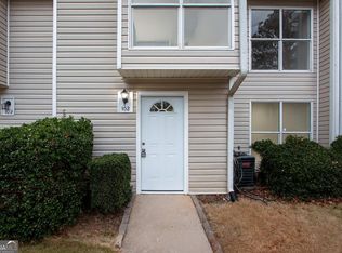 102 Governors Dr, Forest Park, GA