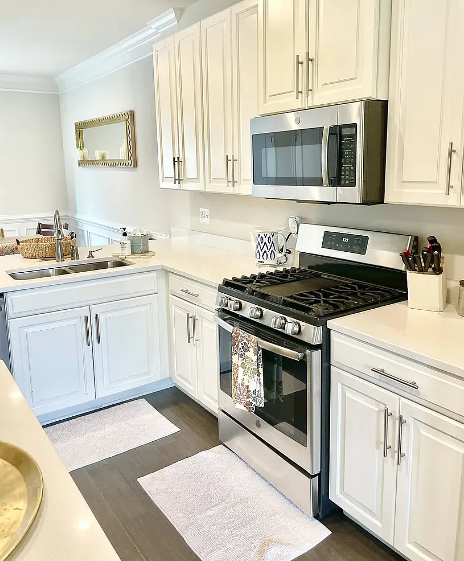 4 bed, 4.5 bath, 2050 sqft, $4,100 — Photo 3