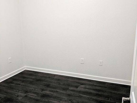 Downstairs Bedroom 1