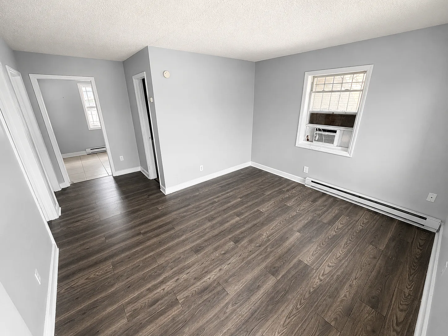 2 bed, 750 sqft, $1,150 — Photo 2