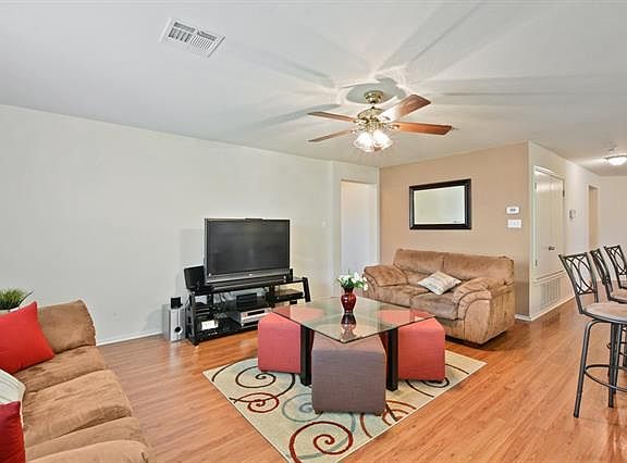 4th image of 18225 Skysail Dr