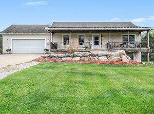 2312 Stanton Dr, Middleville, MI 49333