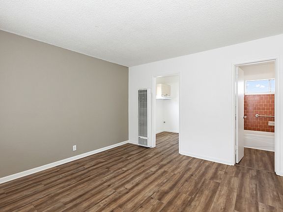 2nd image of 1702 Una St APT 4