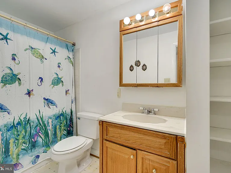 6060 Hollow Knoll Ct — Photo 15
