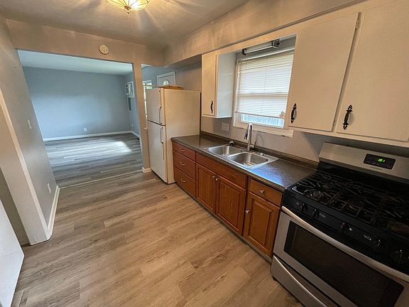 3rd image of 3308 Hudson Dr