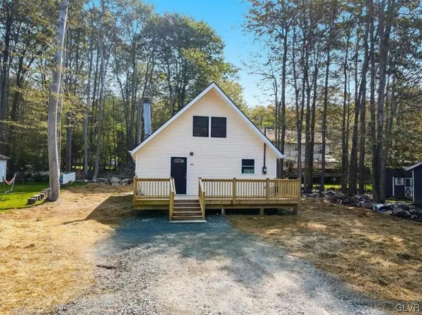 7175 Robinwood Dr, Tobyhanna, PA 18466