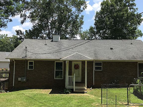 3rd image of 474 Lee Road 462