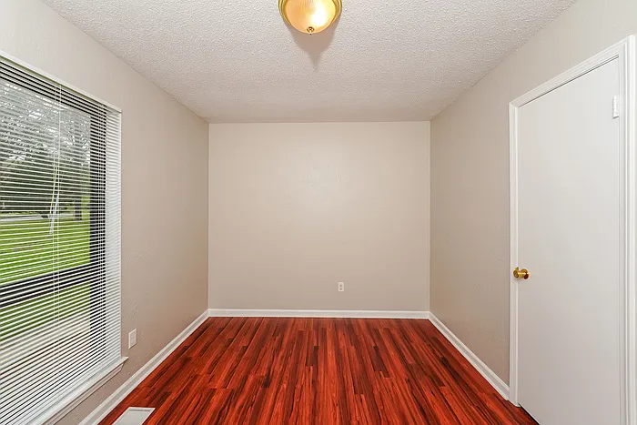 4390 Stone Ridge Cir — Photo 10