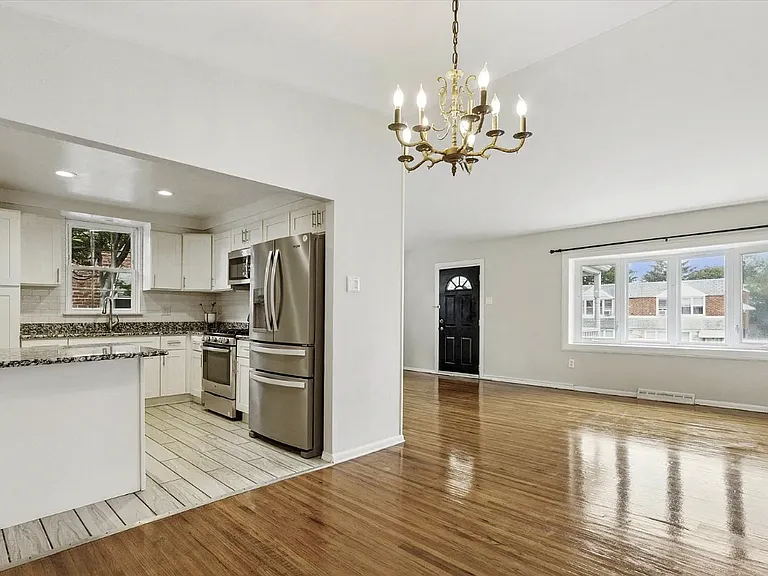 2678 Tremont St #1 — Photo 3