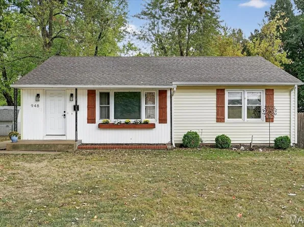 948 Saint Charles Ave, Saint Charles, MO 63301