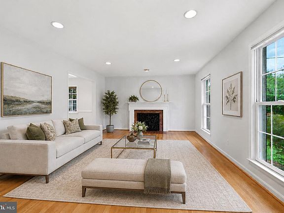 5th image of 7531 Cayuga Ave