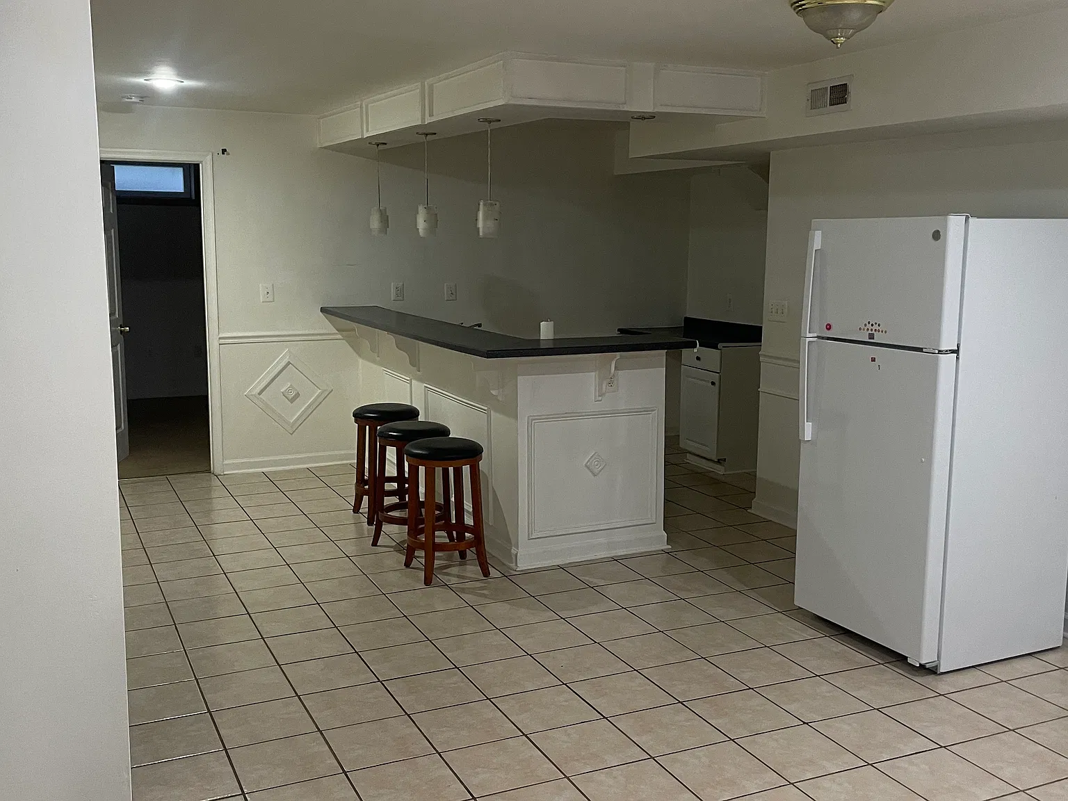 2 bed, 1500 sqft, $2,000 — Photo 4