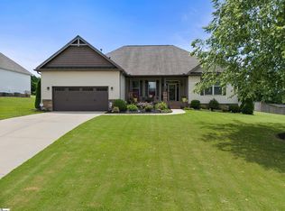 23 Rising Meadow Ln, Taylors, SC 29687