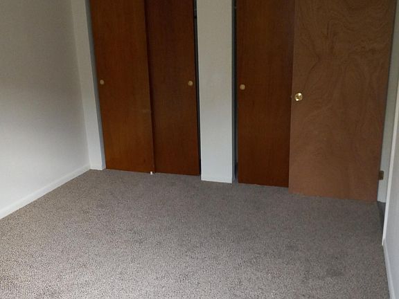 2nd image of 2041 Grant Ave Floor 2