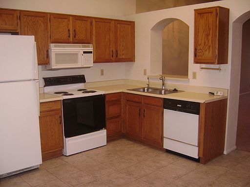 5th image of 106 N Heritage Dr
