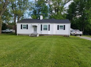 403 W Poplar St, Beecher City, IL 62414