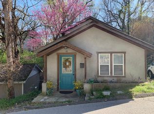 48 Owen St, Eureka Springs, AR 72632