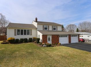 31 Peace Rd, Randolph, NJ 07869