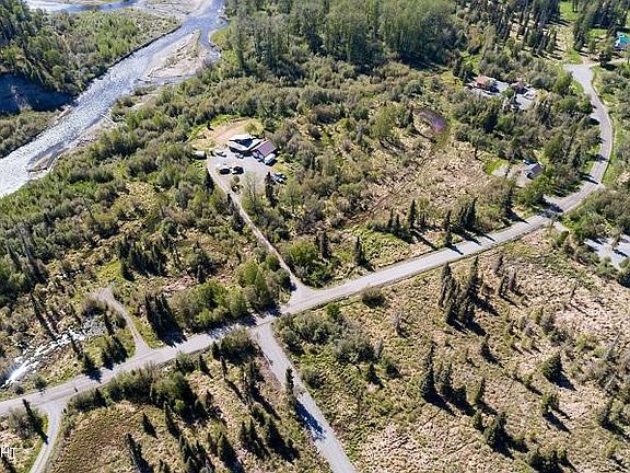 2nd image of 66306 Lothrop Park Dr