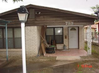 788 Jefferson St, Eagle Pass, TX 78852