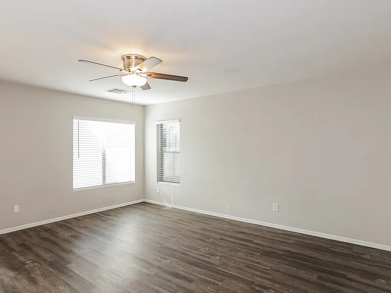 16761 W Maricopa St — Photo 4