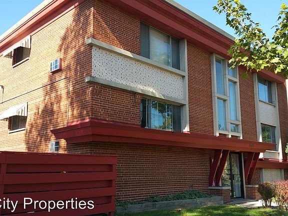 2nd image of 1441 N Franklin Pl APT 18