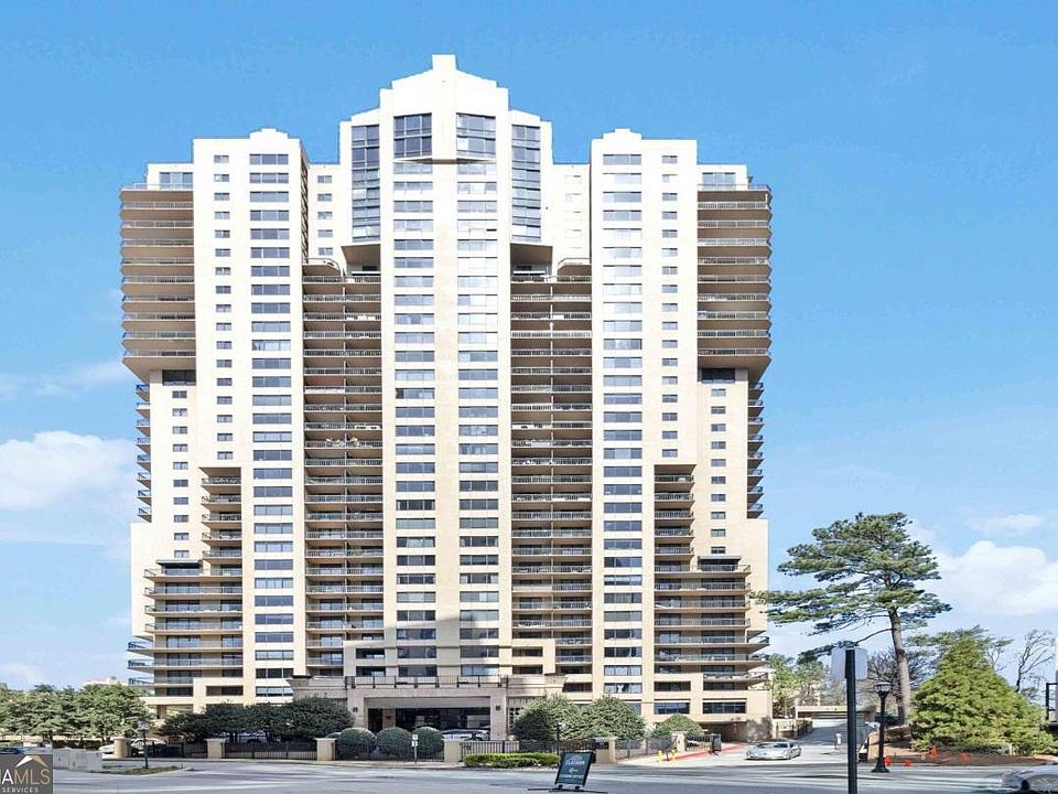 1st image of 3481 Lakeside Dr NE APT 1102
