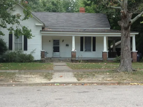 241 Davis St, Henderson, NC 27536