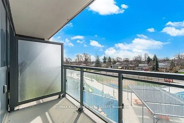 10 Meadowglen Pl #309 — Photo 26