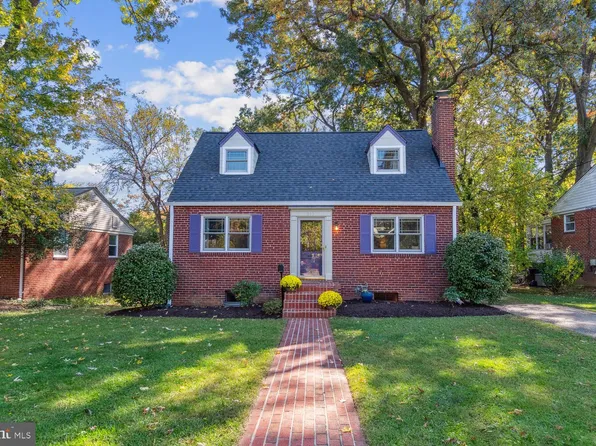 815 Davis Ave, Takoma Park, MD 20912