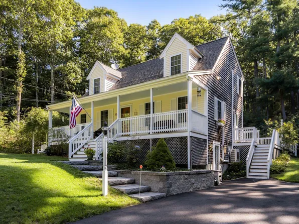 15 Cypress Street, Buzzards Bay, MA 02532