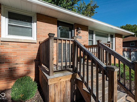 4th image of 4219 E Deckard Dr