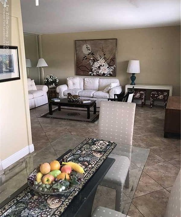 1st image of 3036 Ventnor Cres
