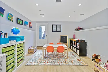 Sold by Avenue Sotheby's International Realty