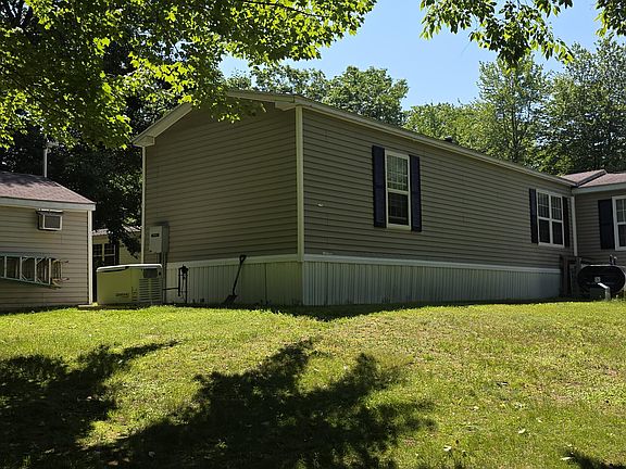 4th image of 24 Poulin Court