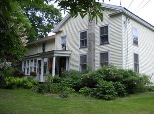 5161 Maxwell Rd, Farmington, NY 14425