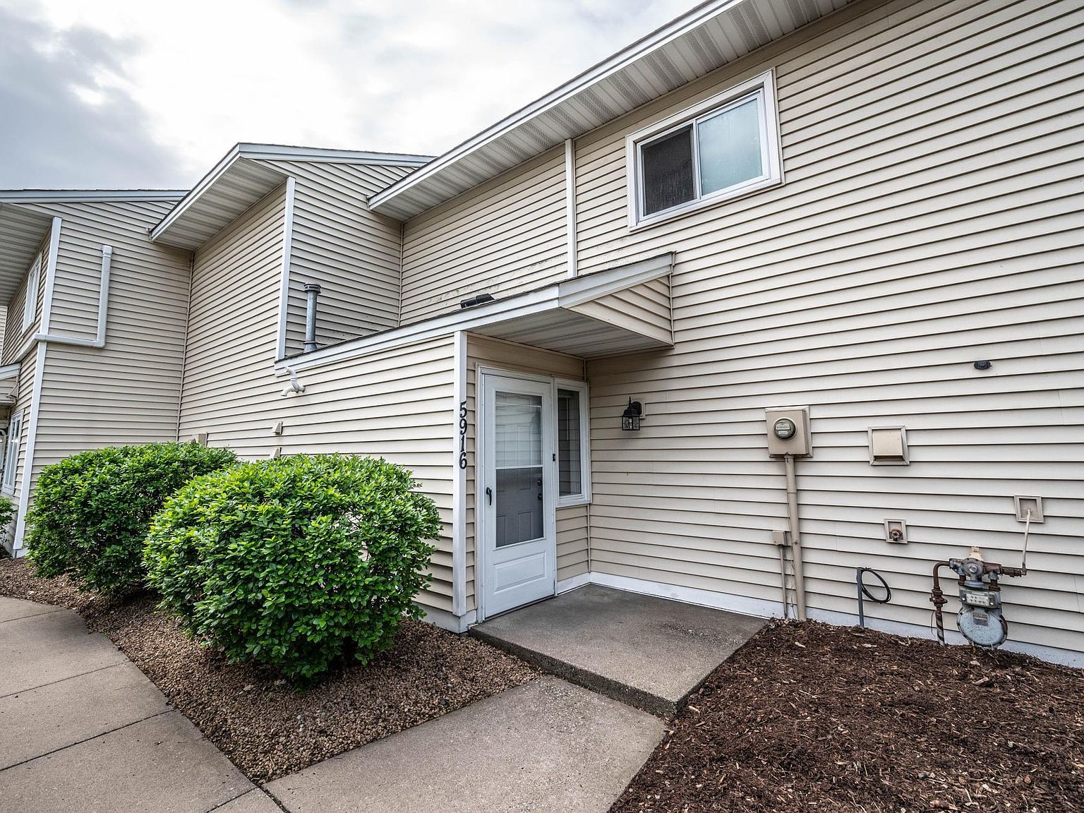 5916 Cahill Ave, Inver Grove Heights, MN 55076 Zillow