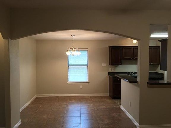 4th image of 2440 Galemeadow Dr